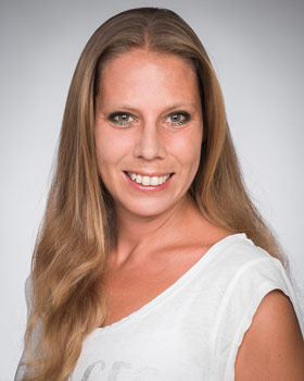Simone Schwarz, Travel Agent / Accounting